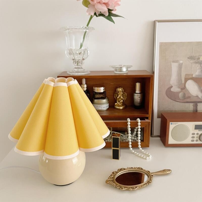 Scandinavian Vintage Table Lamp for Bedroom