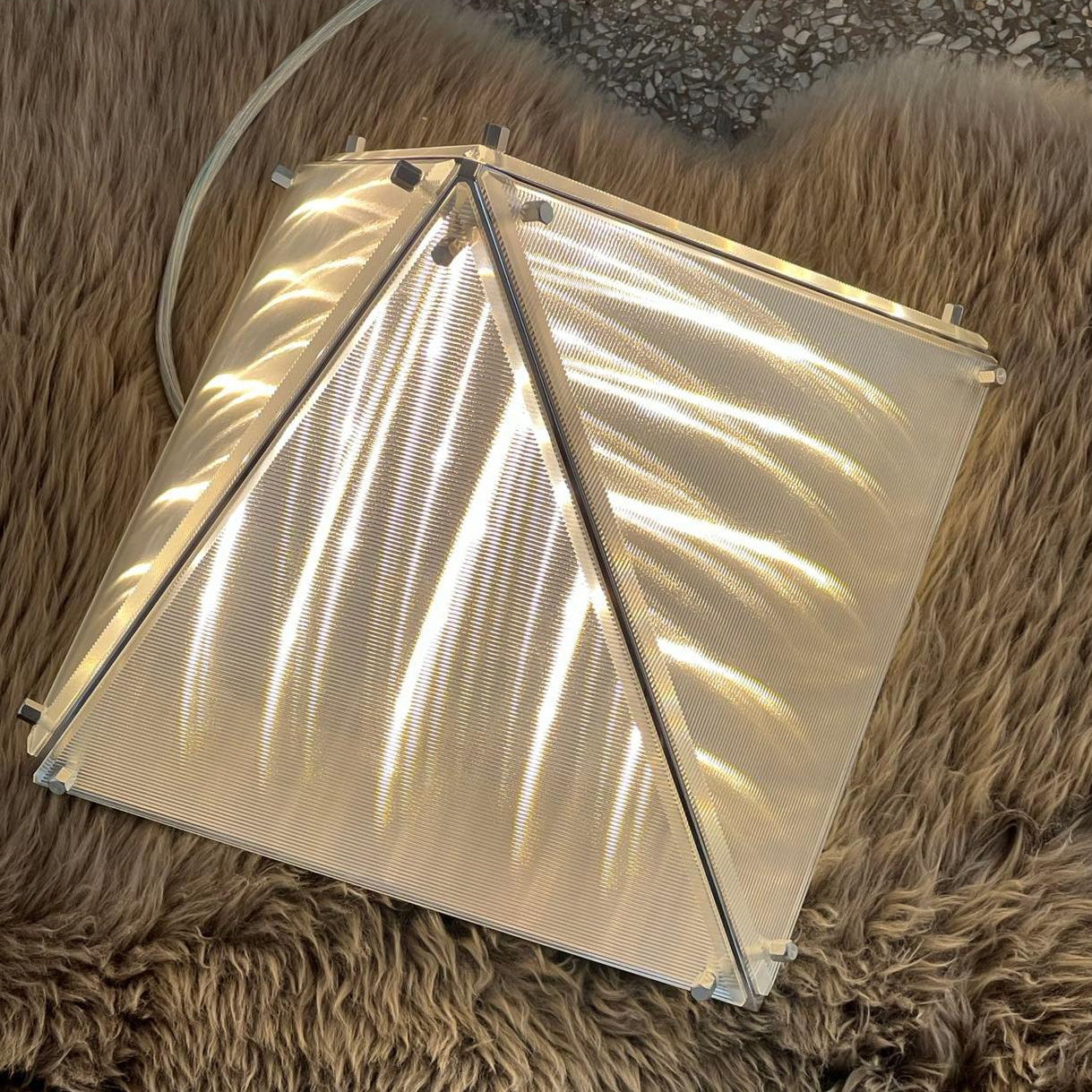 Fragment Table Lamp T1669