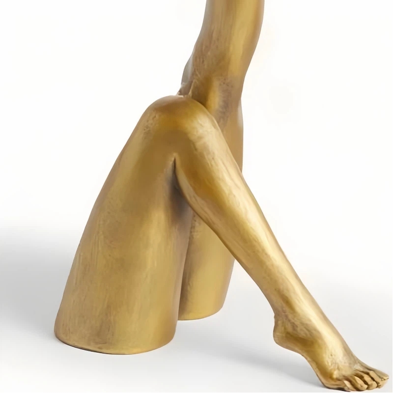 Kickra Abstract Leg-Base Candle Holder – Unique Home Accessory U22