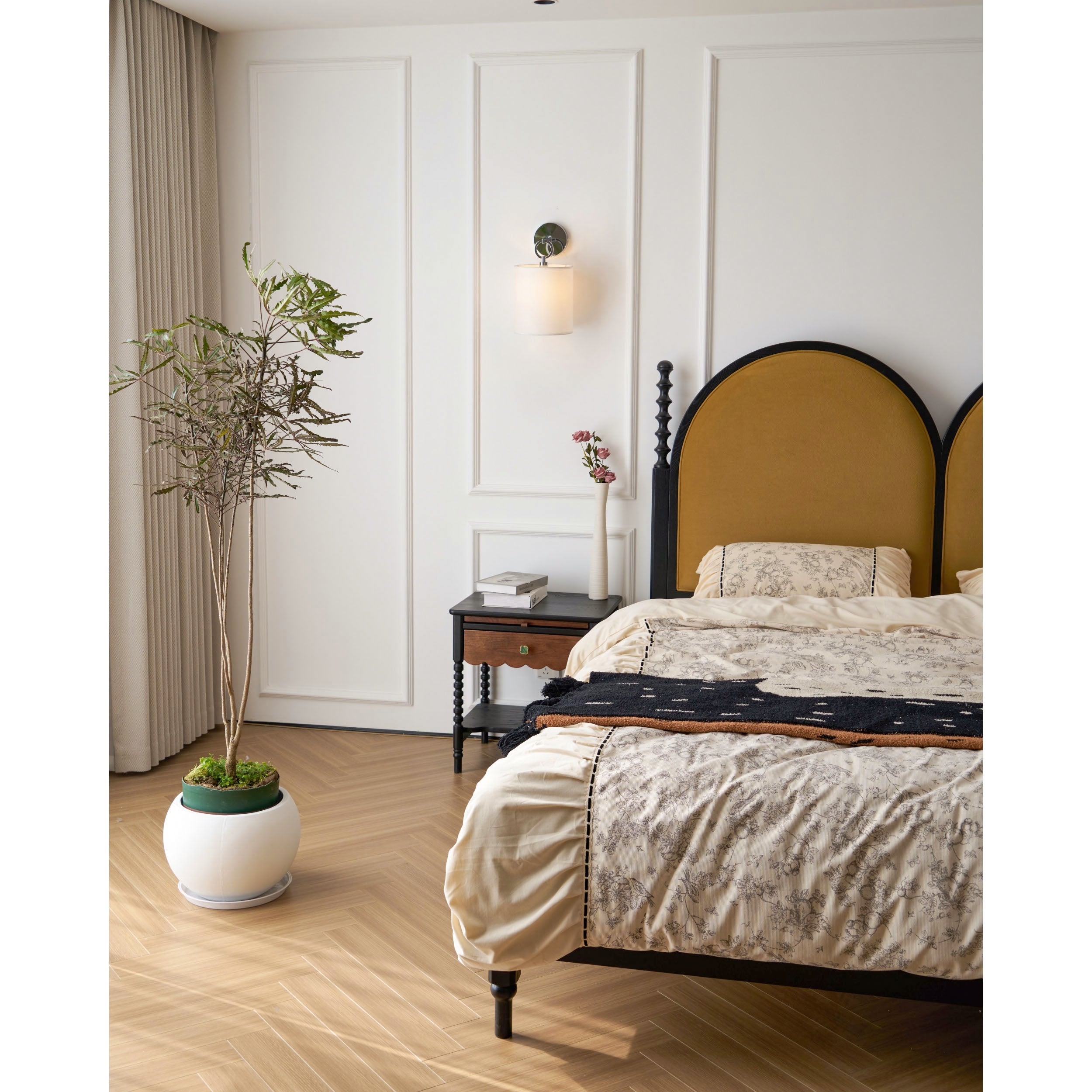 Full Circle Sconce T1840