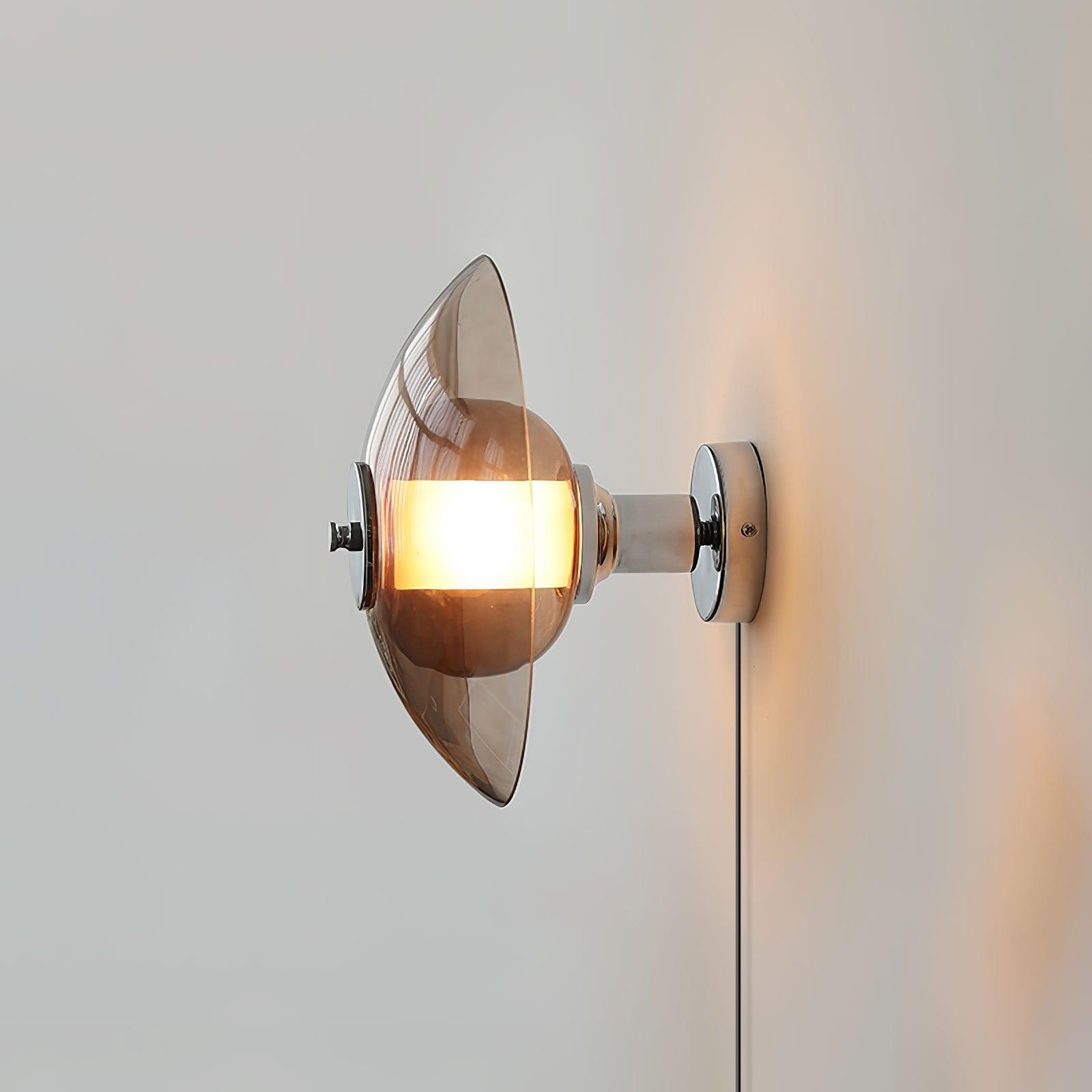 Flying Saucer Plug-in Wall Light M365
