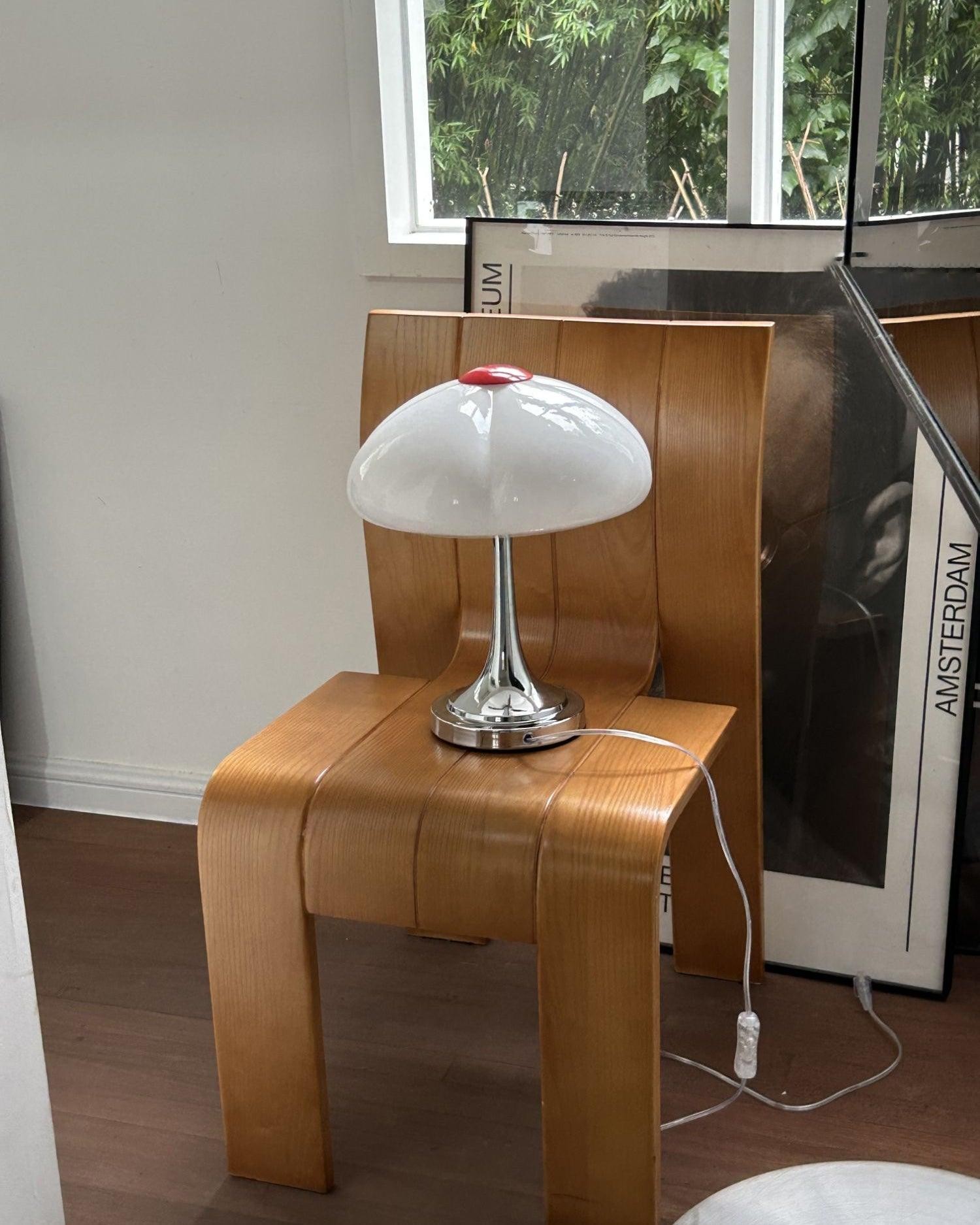 Cream Style Glass Mushroom Table Lamp M220