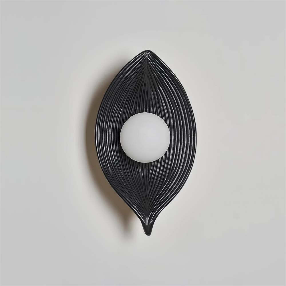 Contemporary Nordic Leaf Resin Wall Light M268