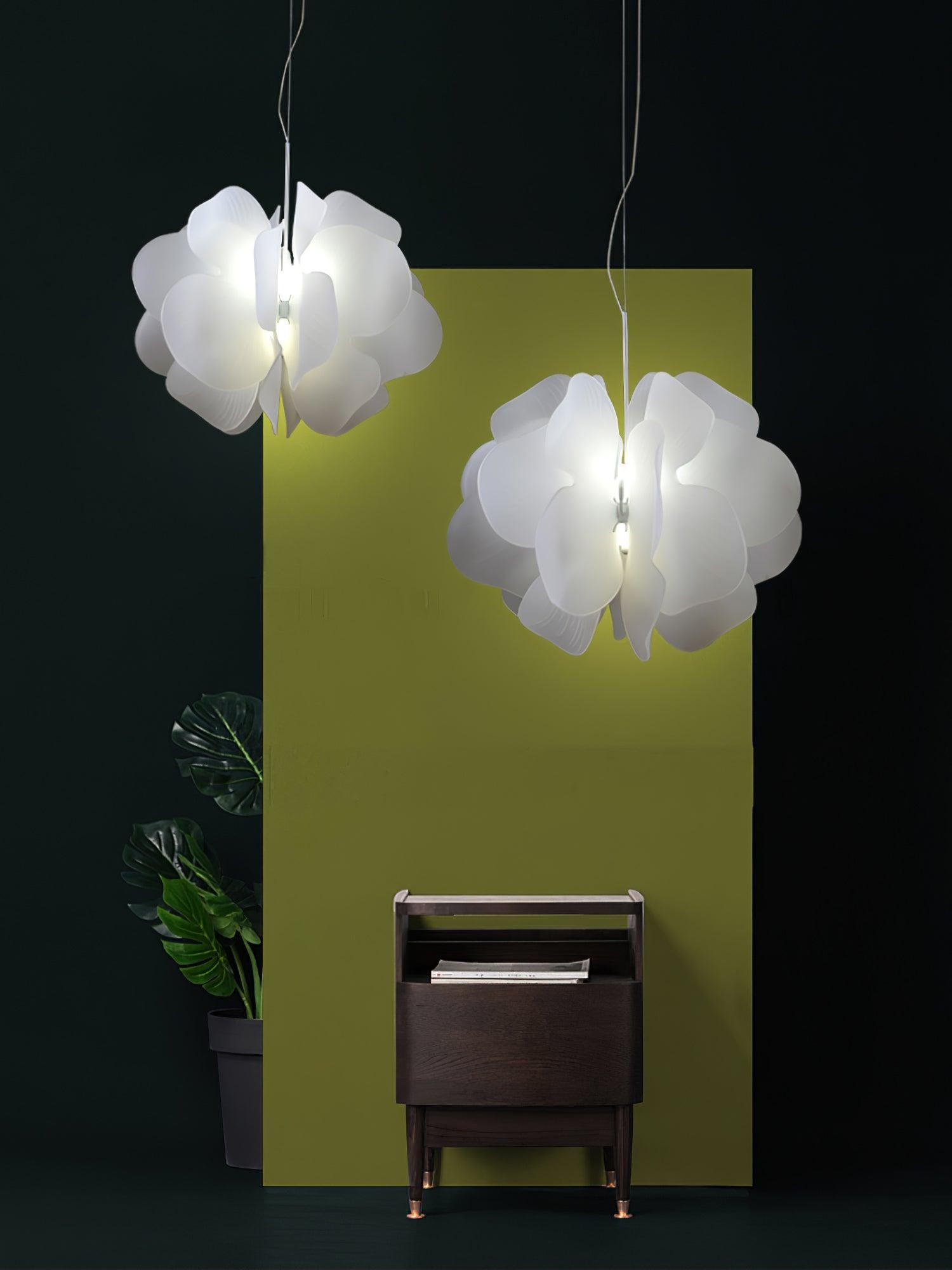 Modern Plastic Flower Design Pendant Lamp M527