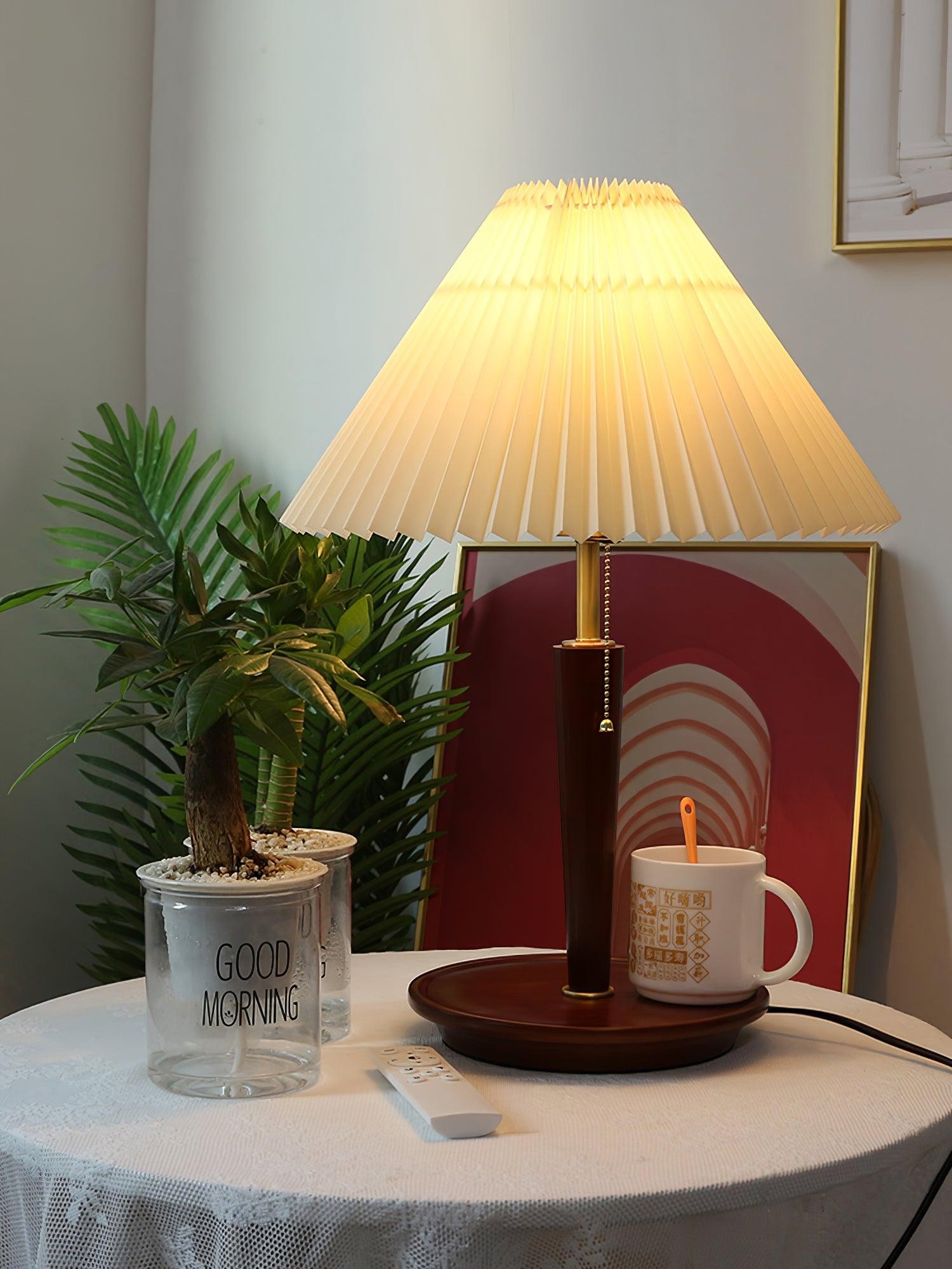 Nordic Retro Pleated Fabric Wooden Table Lamp For Bedroom M375