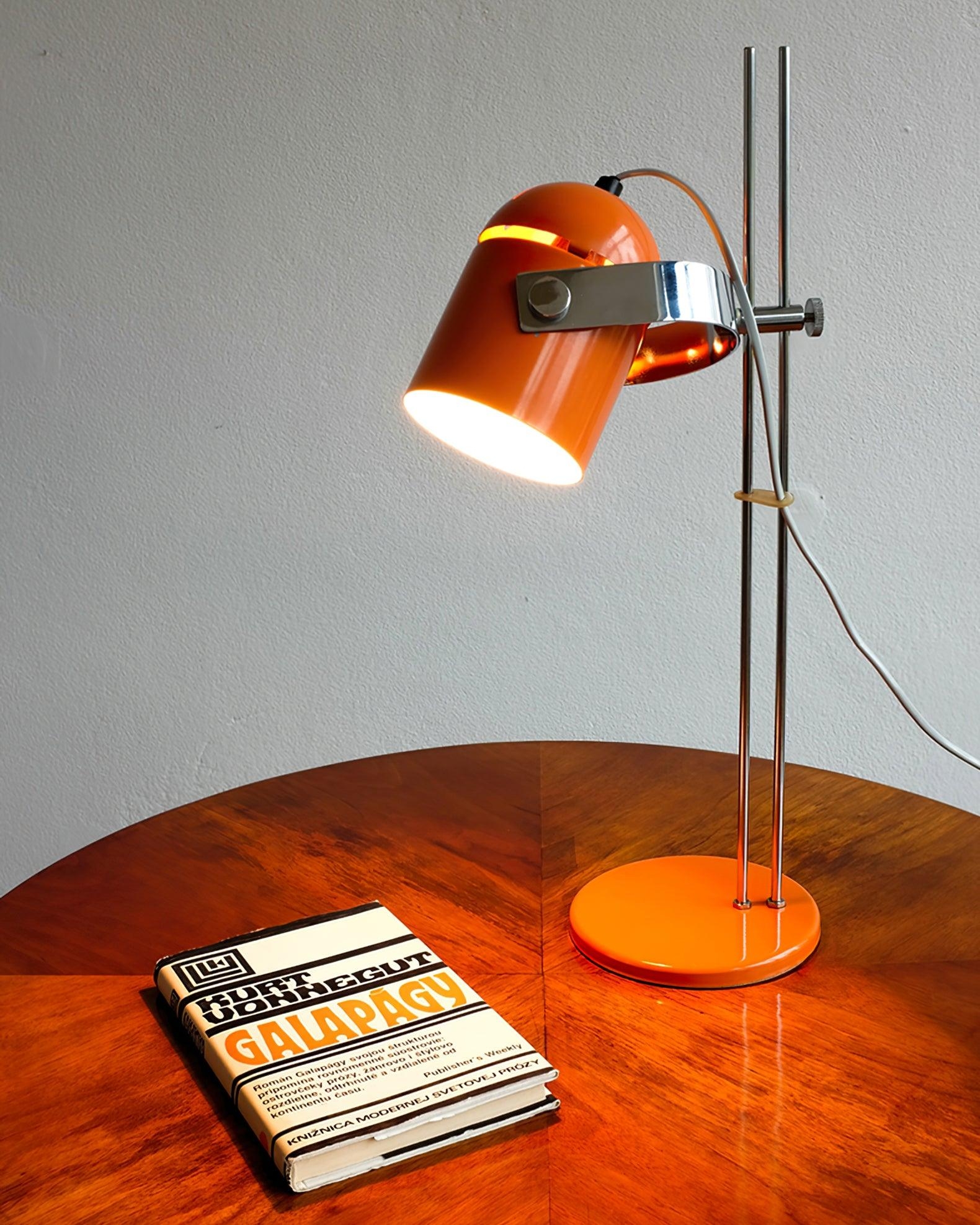 Adjusta Liftable Desk Lamp T1594