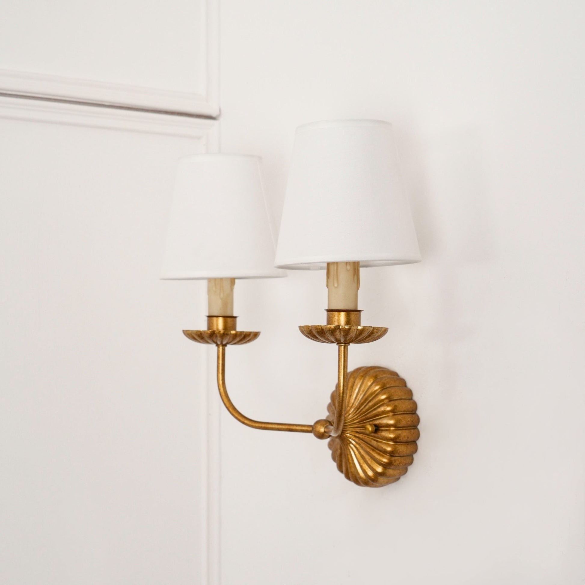 Catina Industrial Metal Grid Wall Lamp – Modern Sconce for Living Room T059