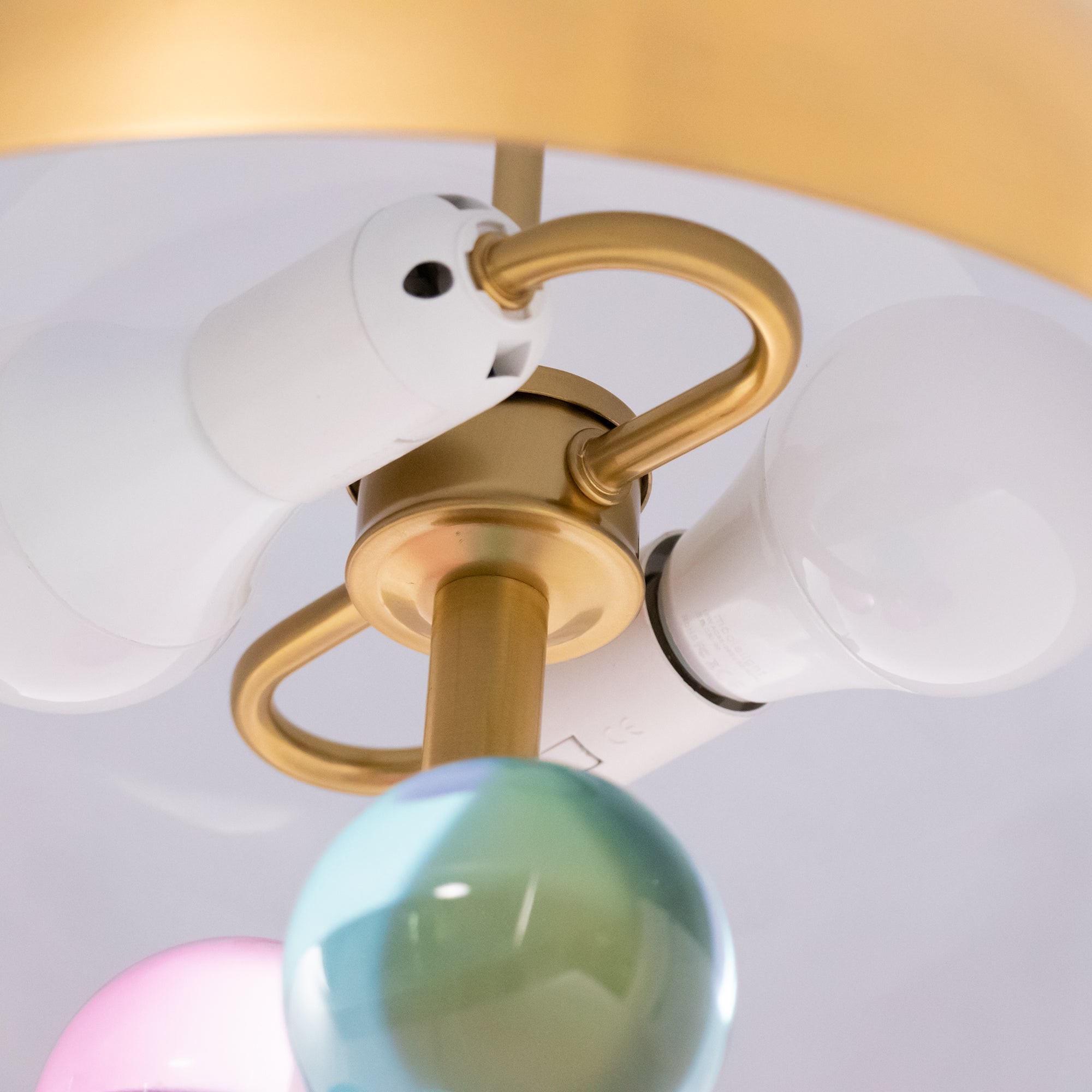 Modern Creative Metal Table Lamp M273