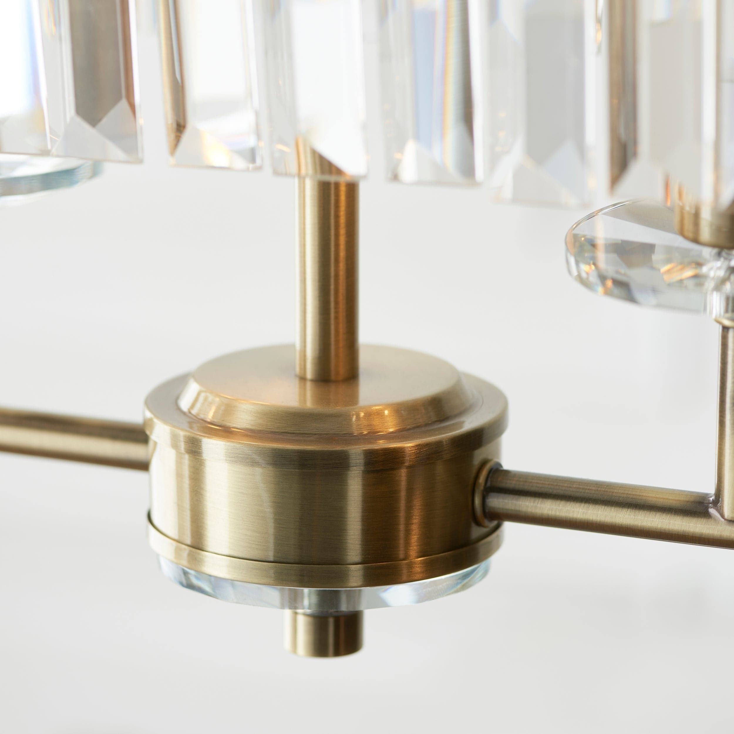 Beveline 4-Light Linear Ceiling Pendant With Cut Faceted Glass - Sleek Metal Frame For Dining T858