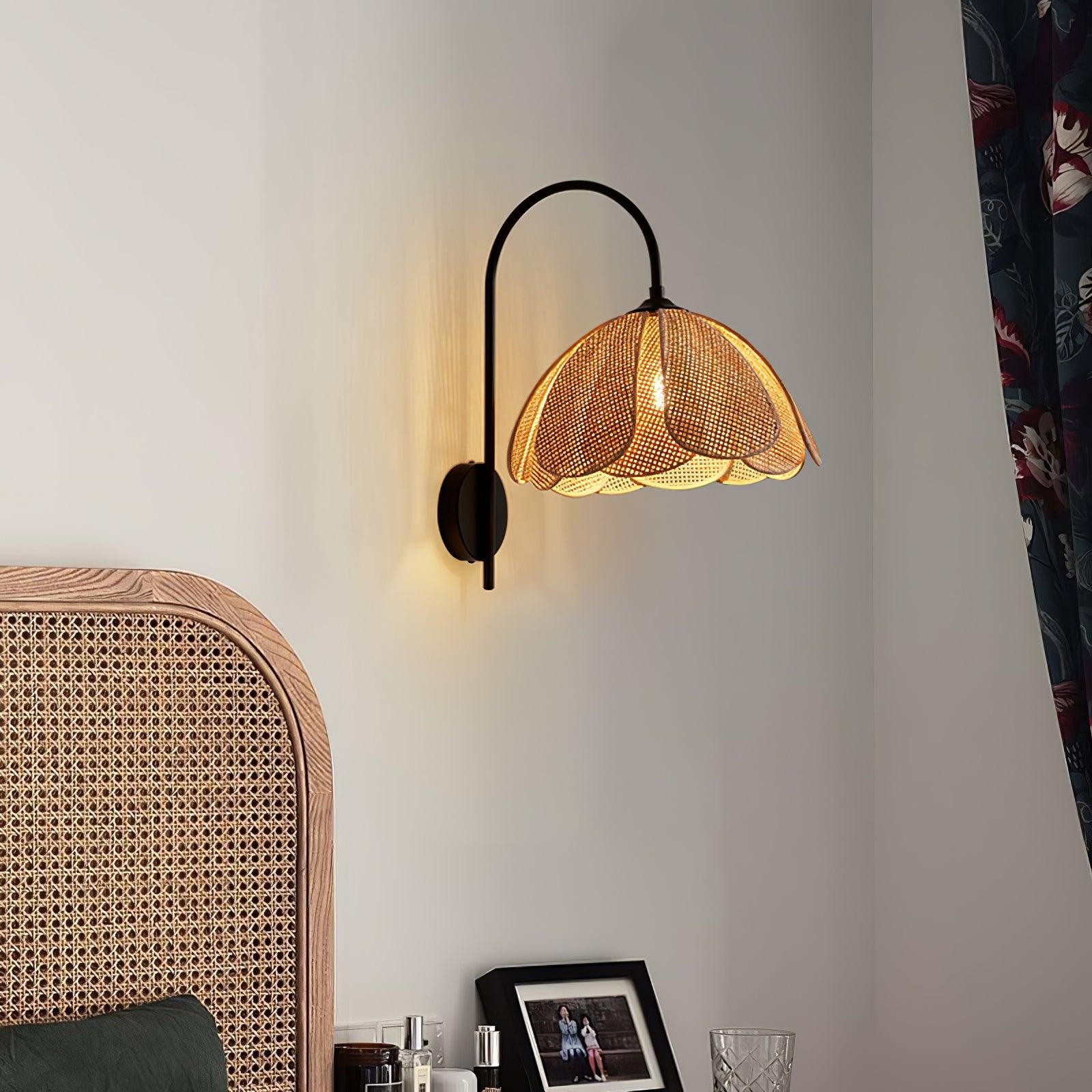 Rattan Petal Wall Lamp M512