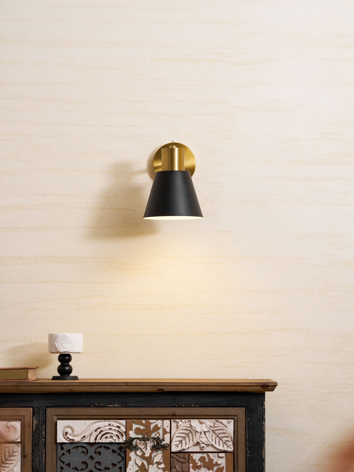 Adjustable Armed Wall Lamp T1597