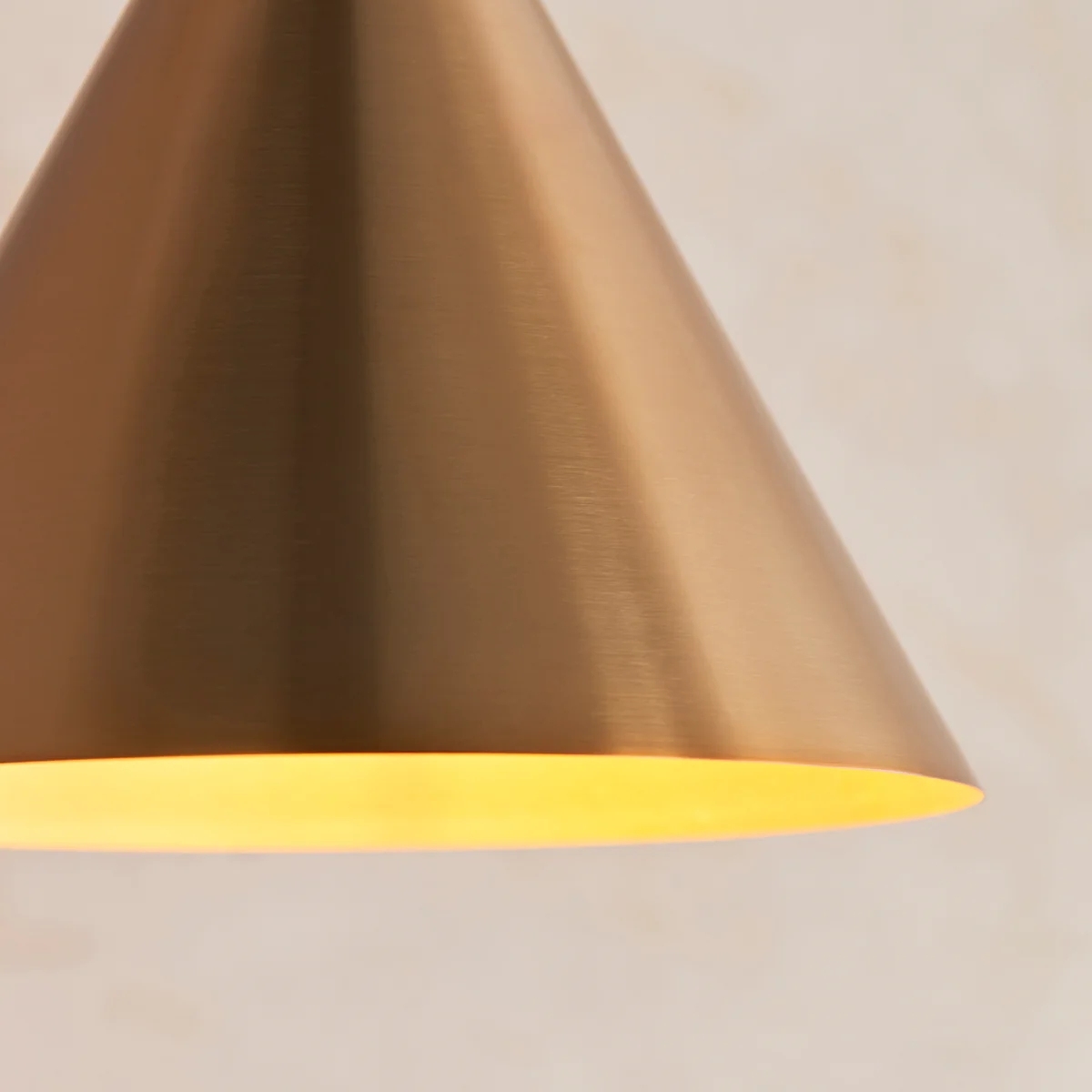 Oricone Pendant Light - Classic and Chic Design With Bronze or Brass Finish Perfect for Dining or Living Room T934