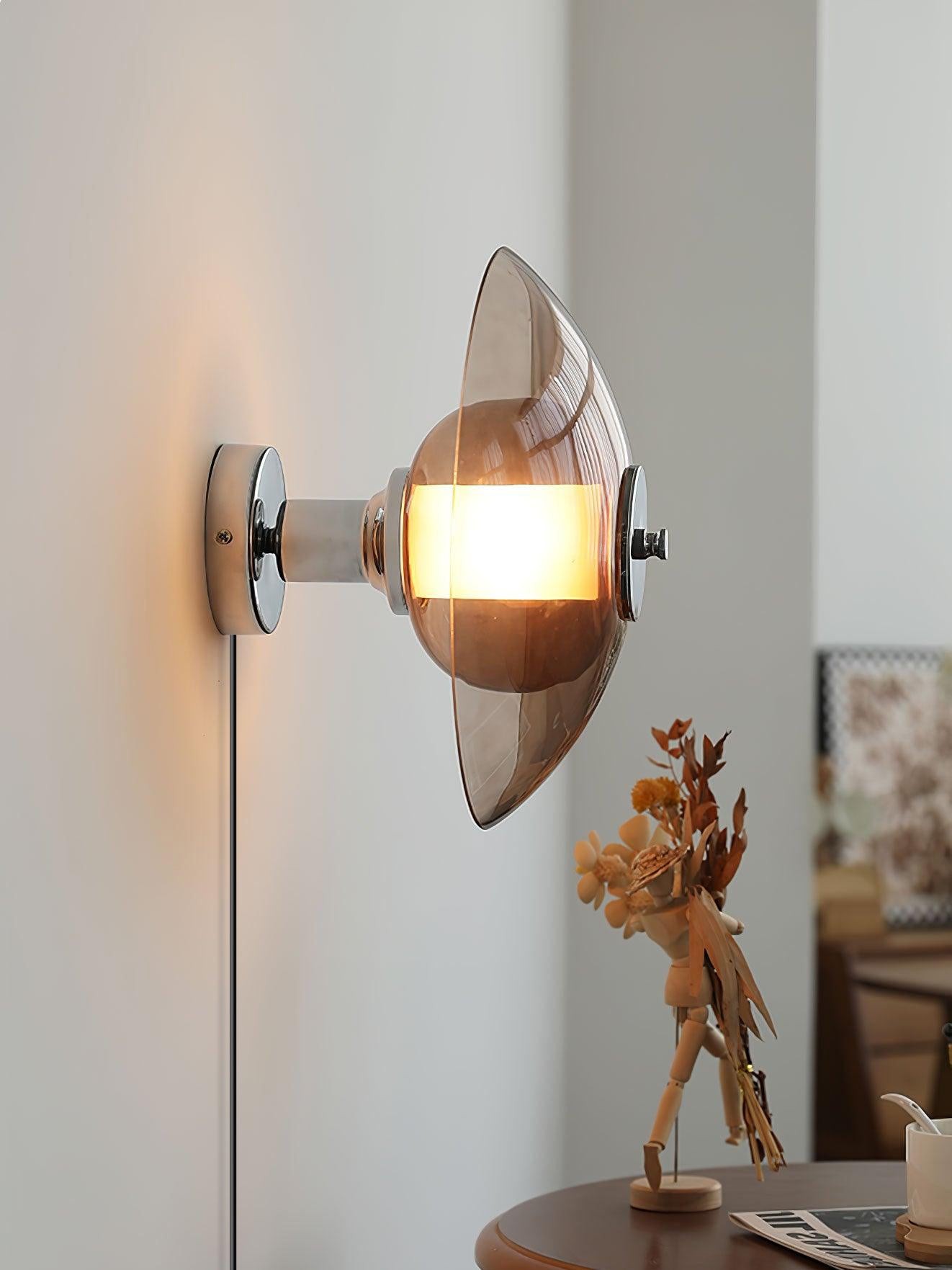Flying Saucer Plug-in Wall Light M365