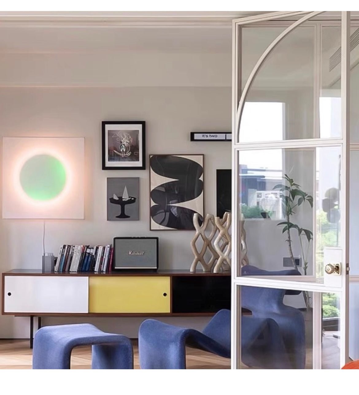 Modern Simple Plug-In Round Wall Lamp G54