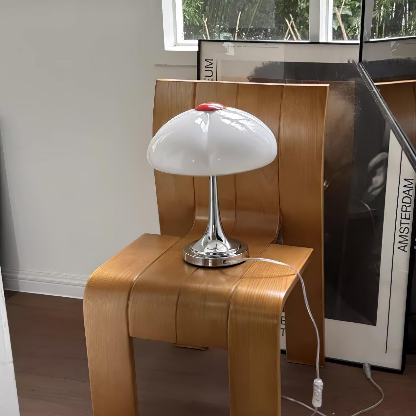 Flower Petal Table Lamp M367