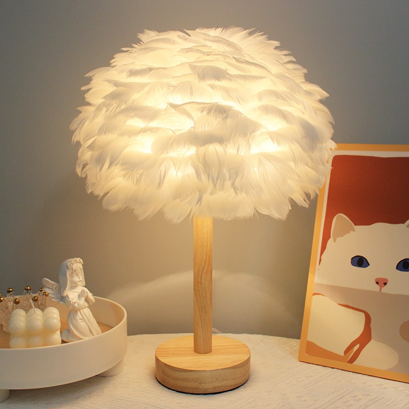 Decorative Feather Table Light For Bedroom