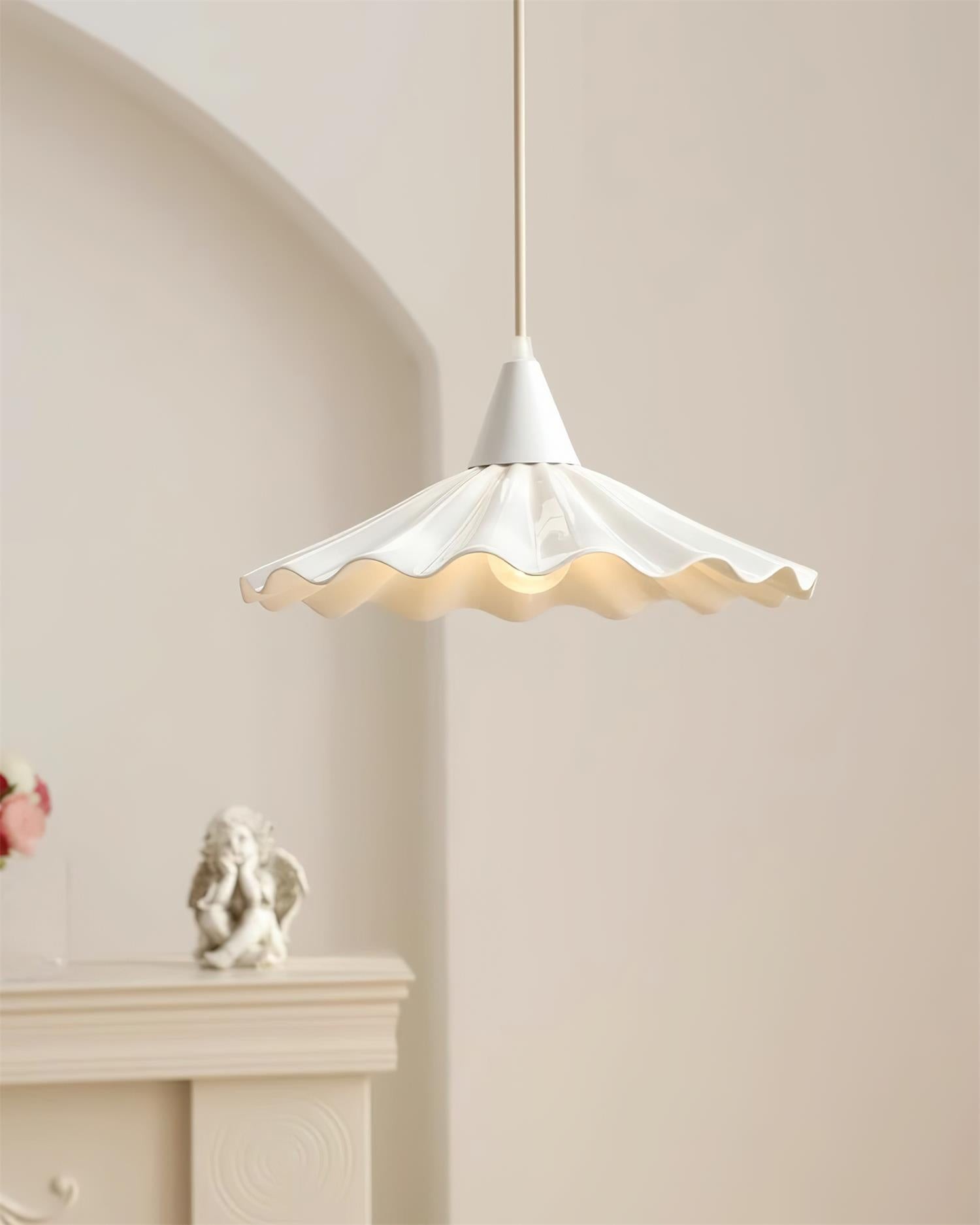 Ruffles Pendant Lamp P016