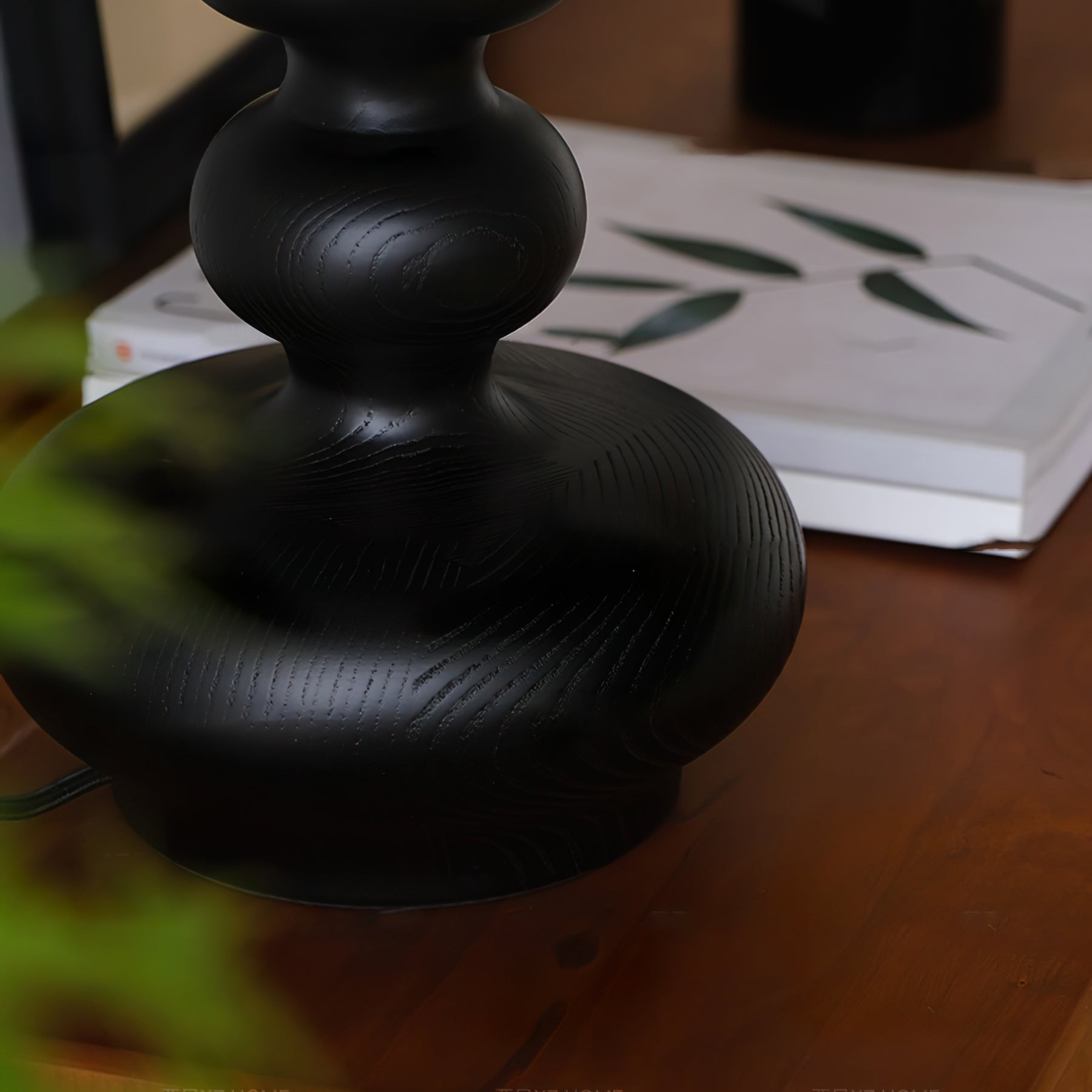 Nordic Retro Solid Wood Table Lamp M61