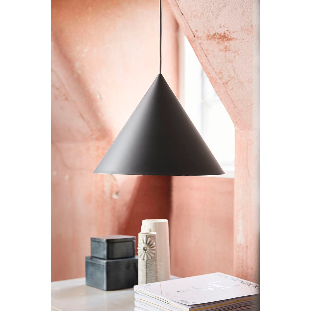 Benjamin Pendant Lamp T1809