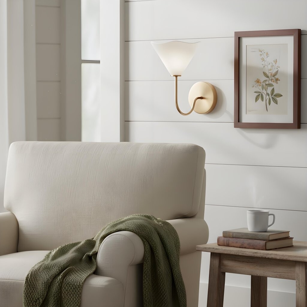 Kysara Brass Wall Lamp - Sculptural Curves Design for Bedrooms T661