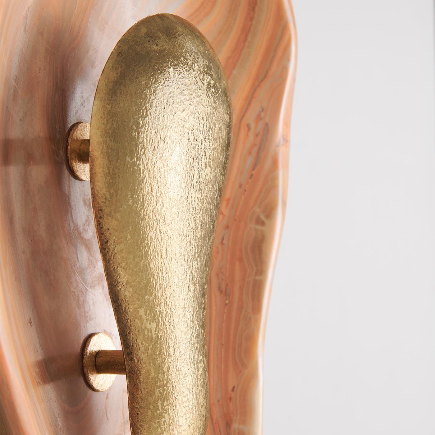 Oyster Hammered Onyx Sconce T1949