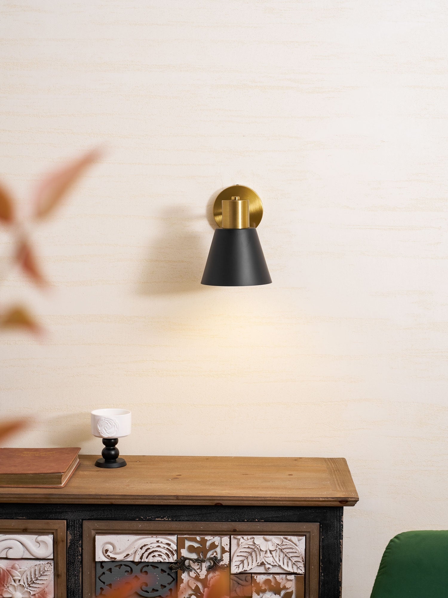 Adjustable Armed Wall Lamp T1597