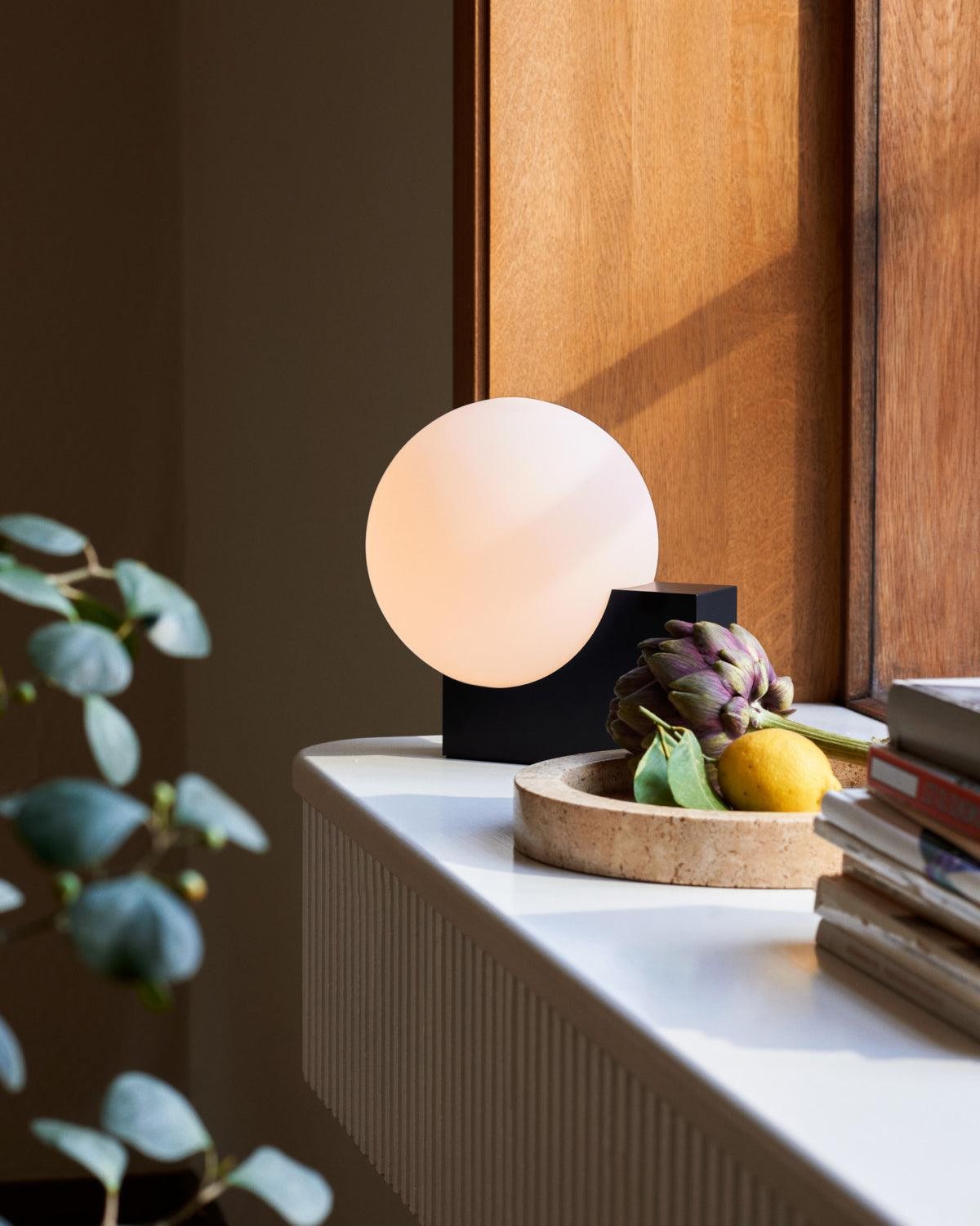 Geometric Lamp Base Glass Globe Table Lamp M362