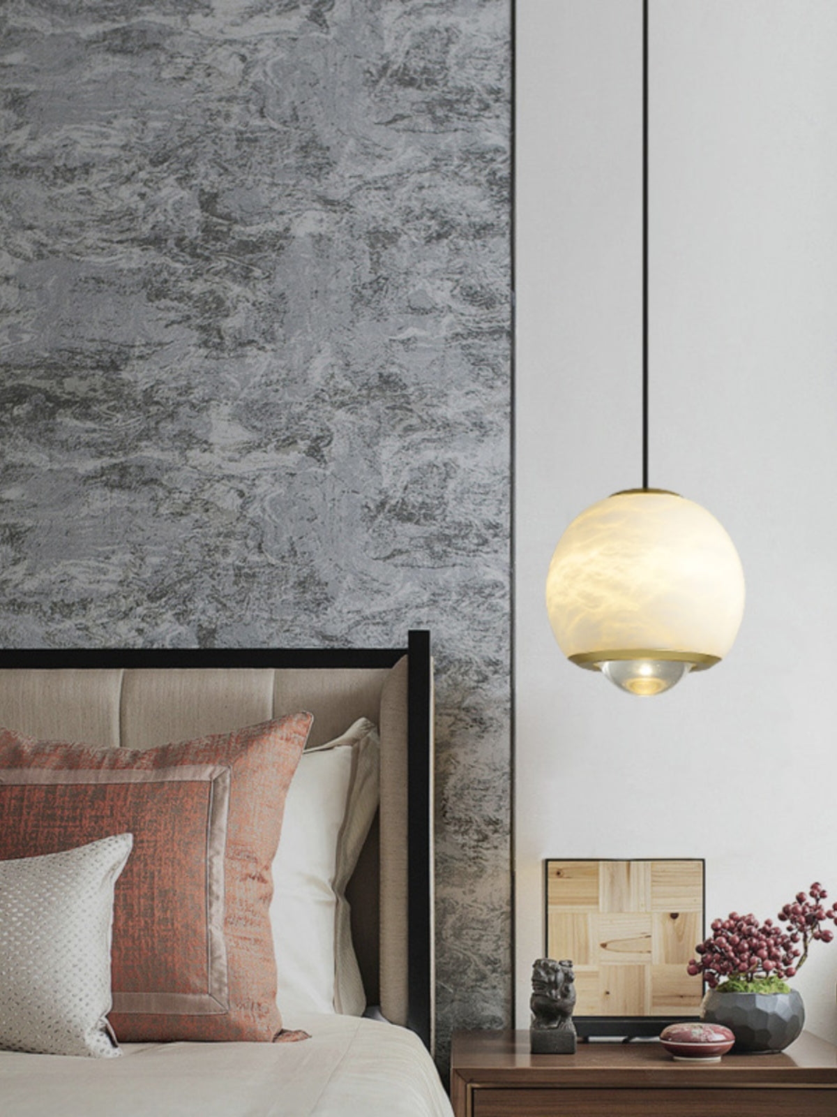 Ferox Alabaster Pendant Light T1646