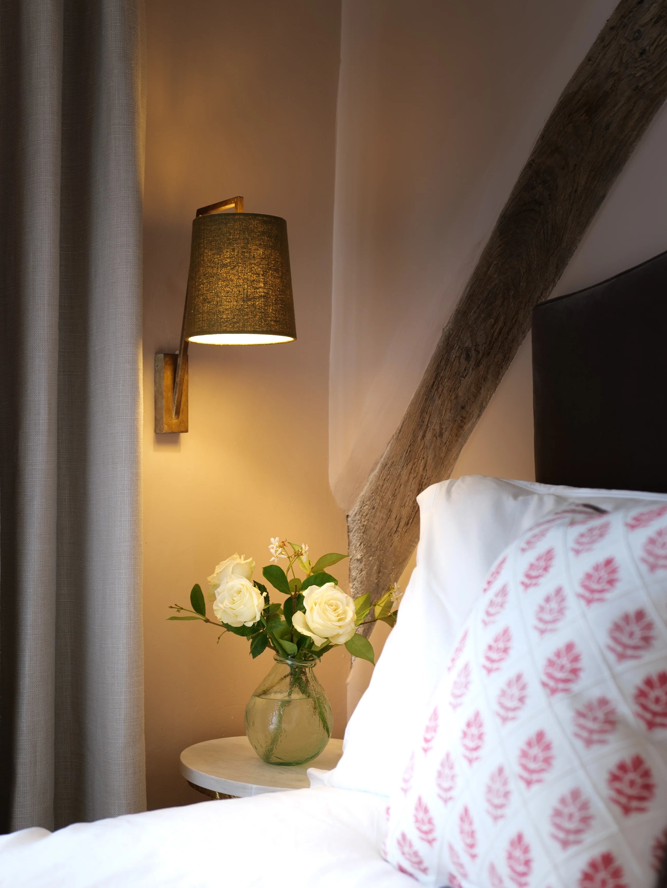 Monty Wall Lamp T1824