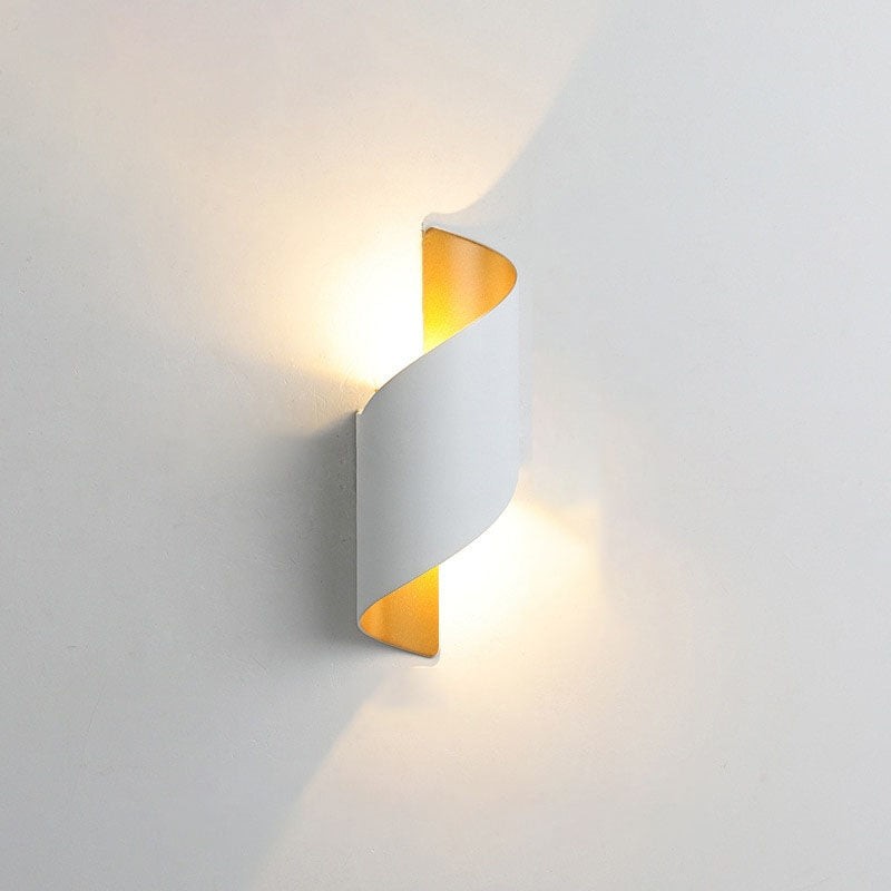 Modern Curl Twisted LED Wall Light M38