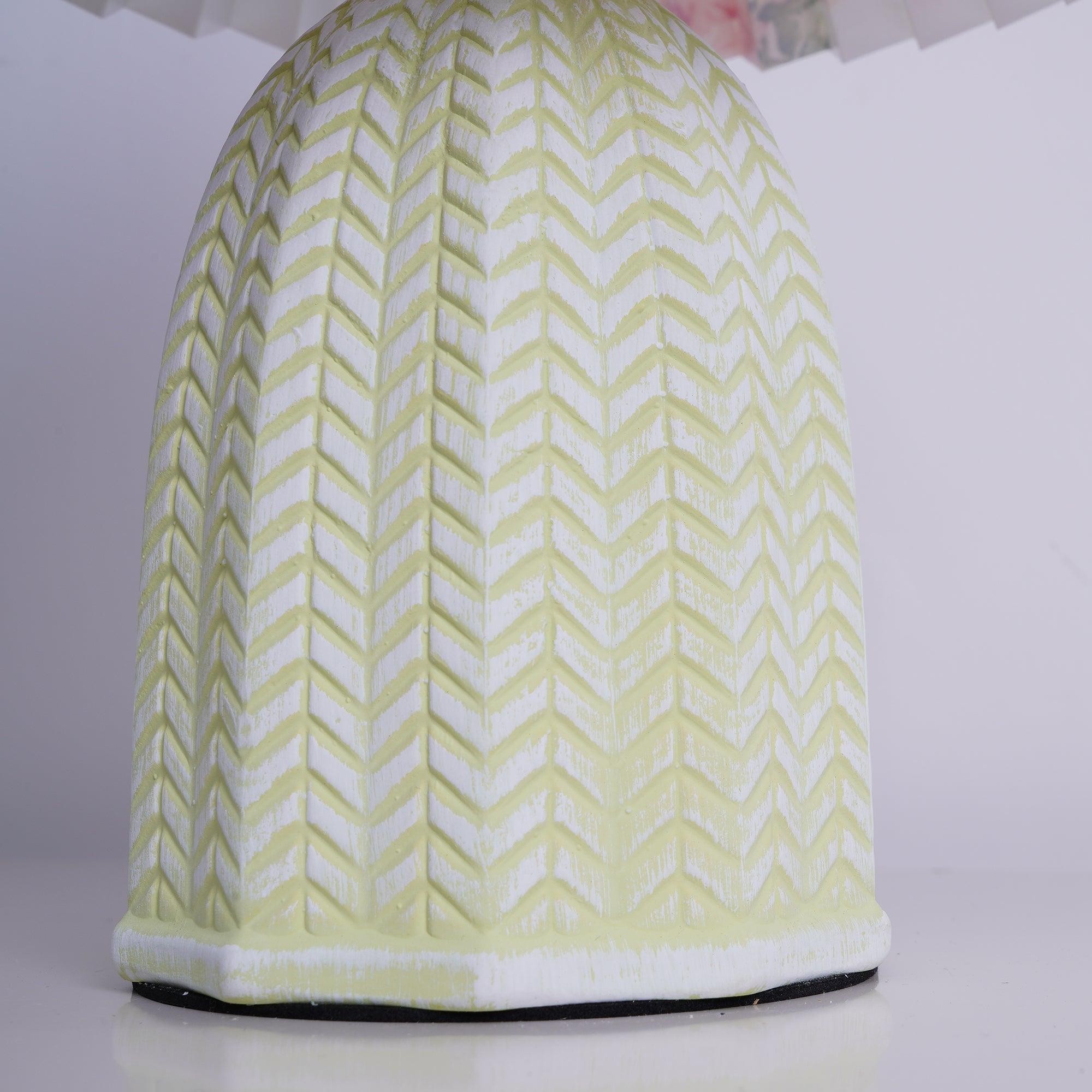 Vintage Pleated Table Lamp M206