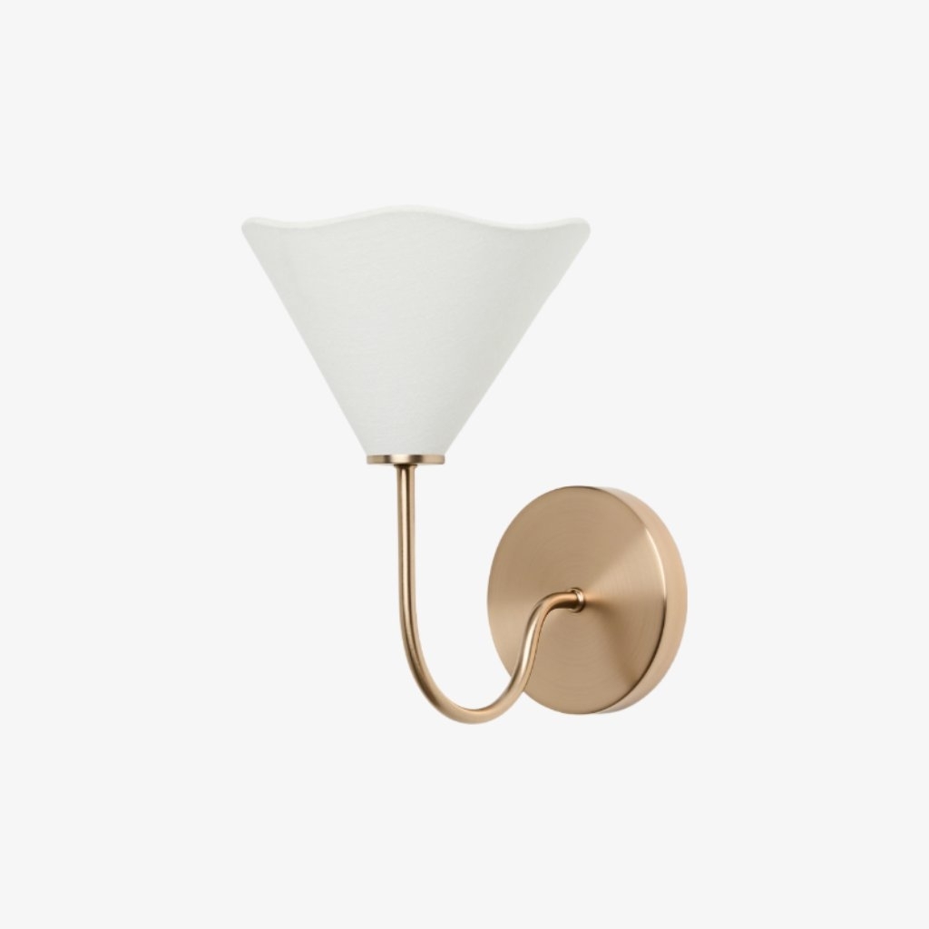 Kysara Brass Wall Lamp - Sculptural Curves Design for Bedrooms T661