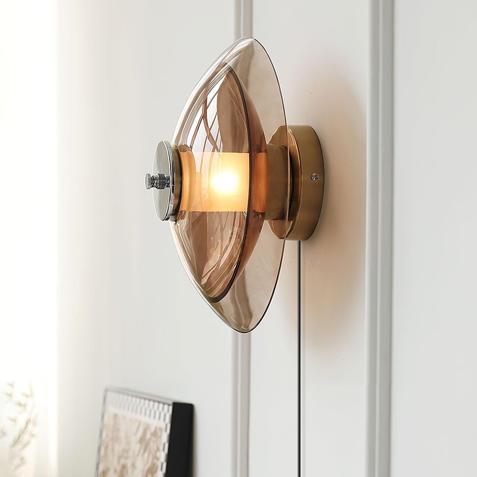 Flying Saucer Plug-in Wall Light M365