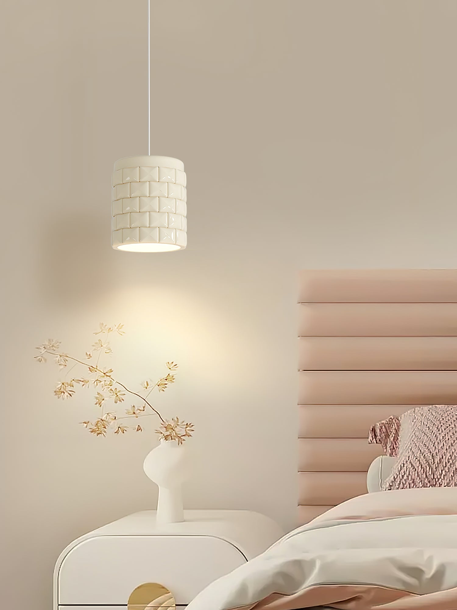 Lysne Girl Pendant Lamp T1634