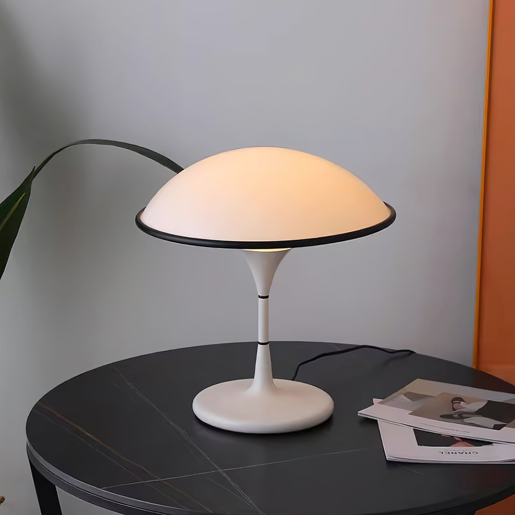 Danish Retro White Flying Saucer Table Lamp M277