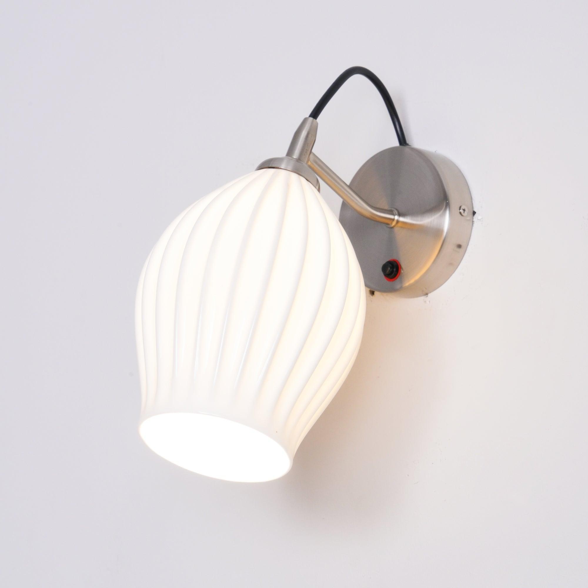 Cream Style Ceramic Ribbed Wall lamp M564