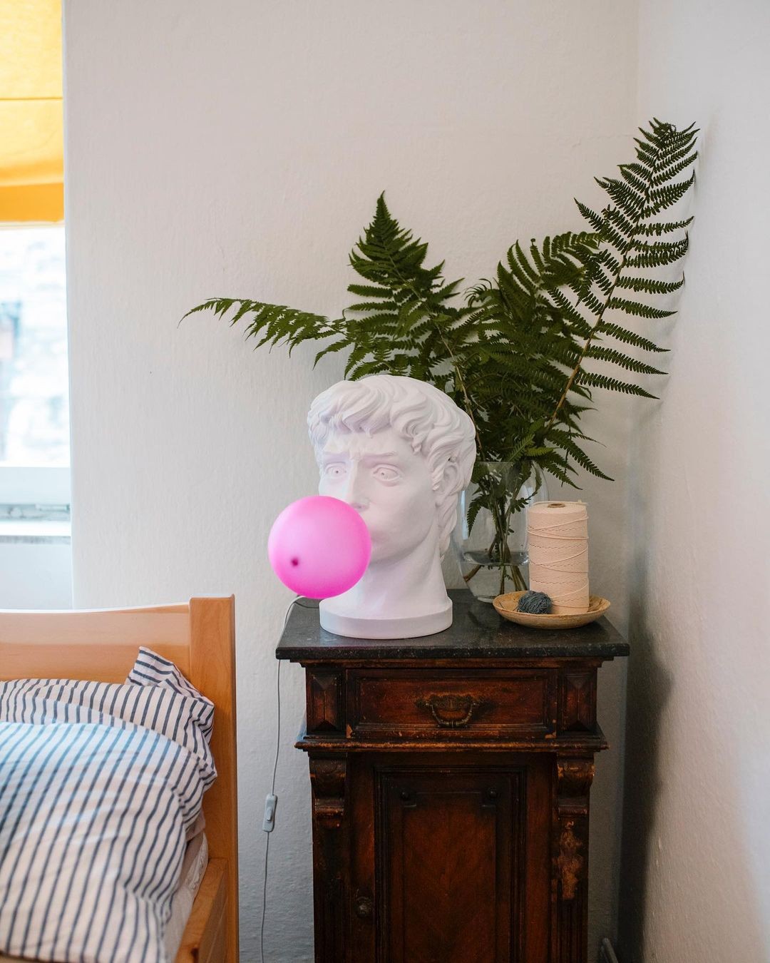 Wonder Artist Fashion Table Lamp M01