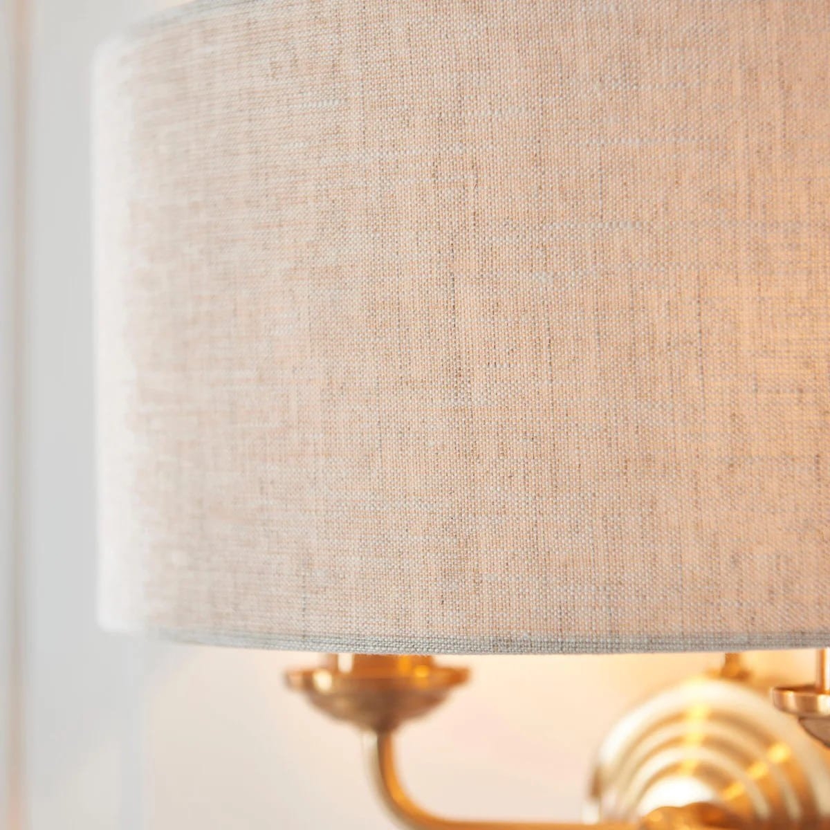 Tela Classic Wall Sconce - Elegant Fabric Shade with Metal Finish T654