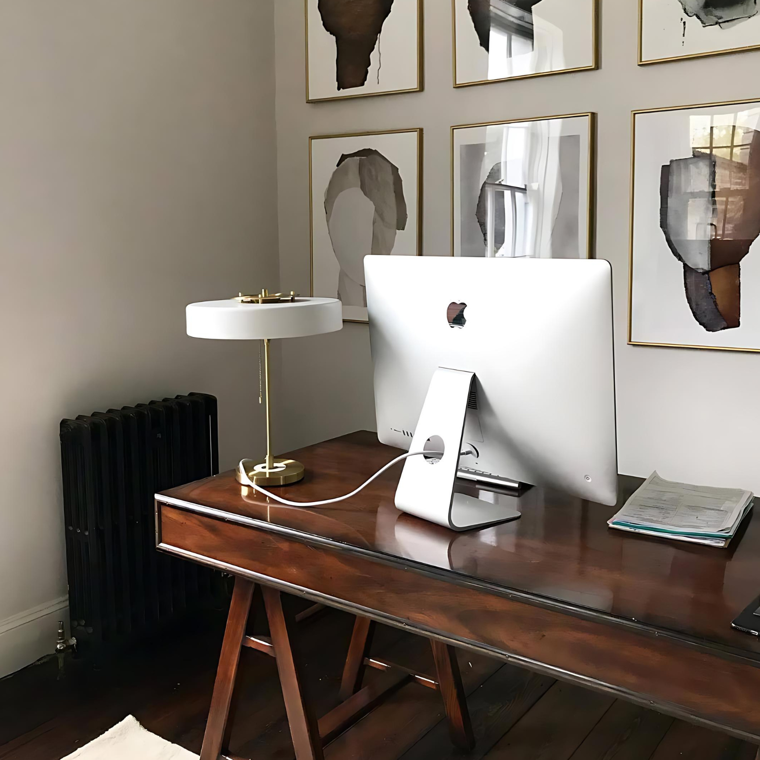 Radiant Tower of Light Minimalist Metal Table Lamp T2027