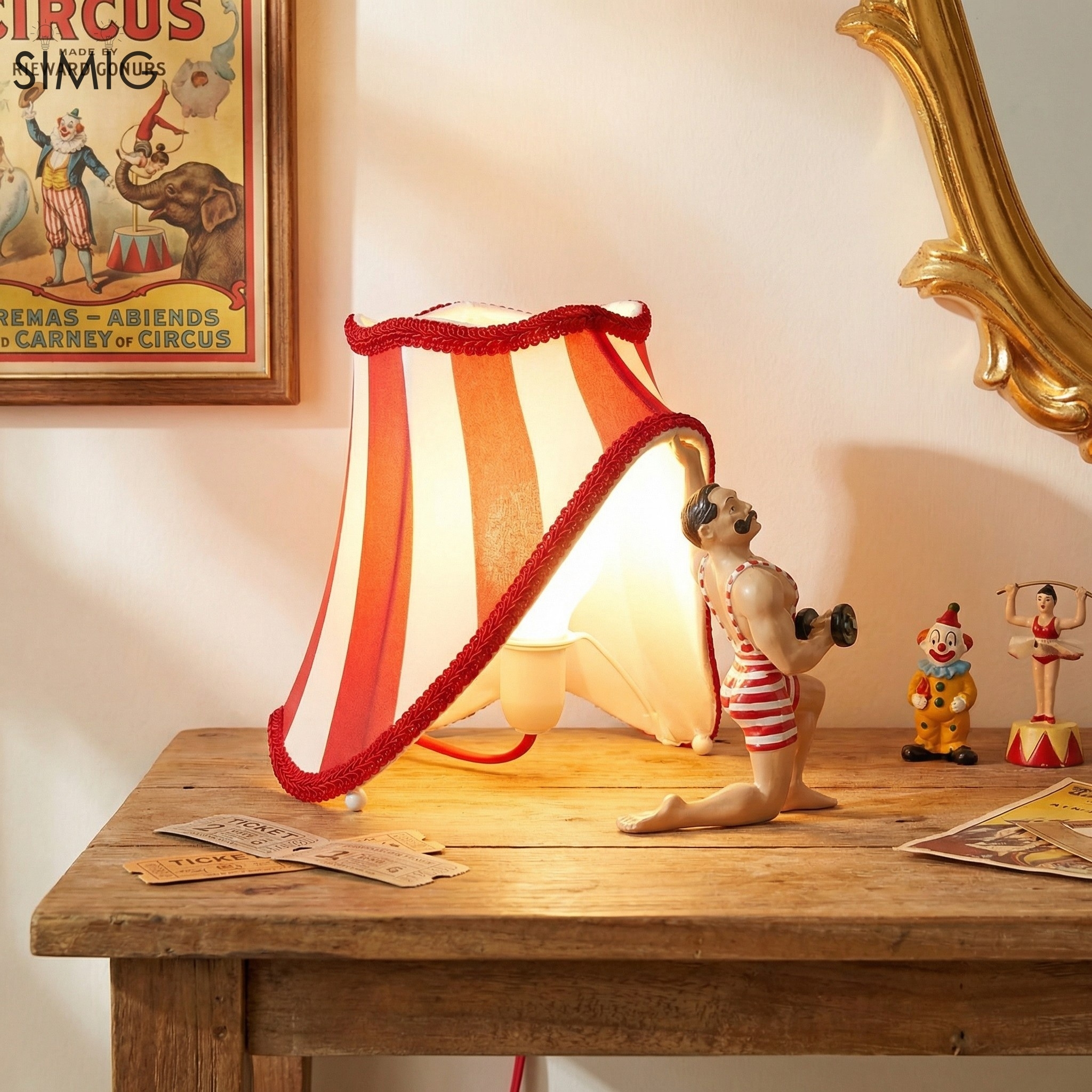 American Retro Circus Strongman Table Lamp – Vintage Accent Light for Bedroom S394