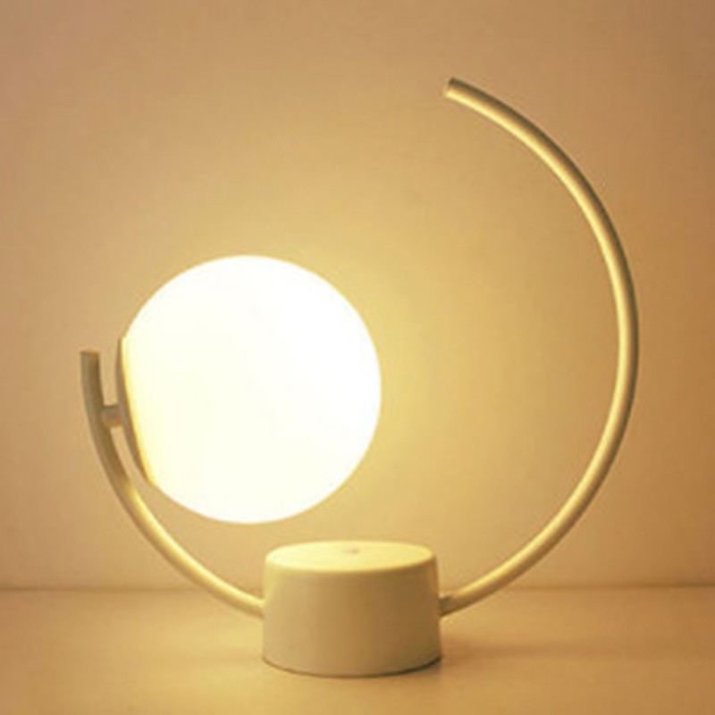 SWING Ball Table Light