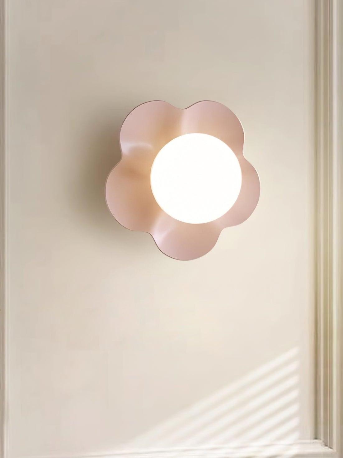 Floral Petal Wall Lamp - Nordic Sculptural Wall Light Living Room T129