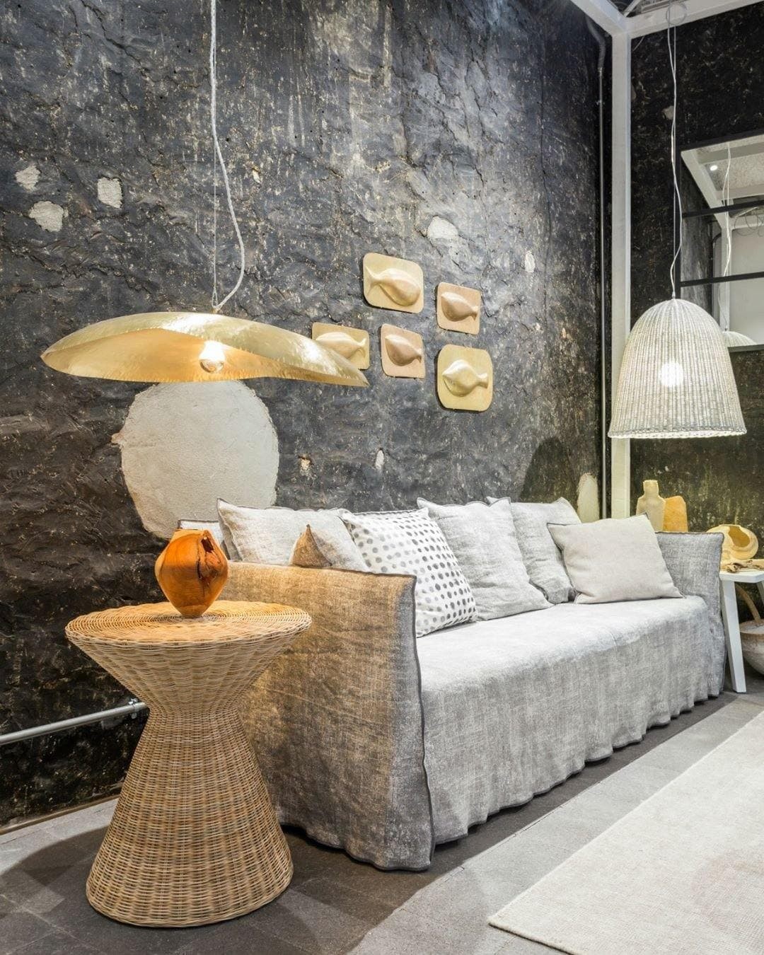 Hammered Brass Suspension Light T114