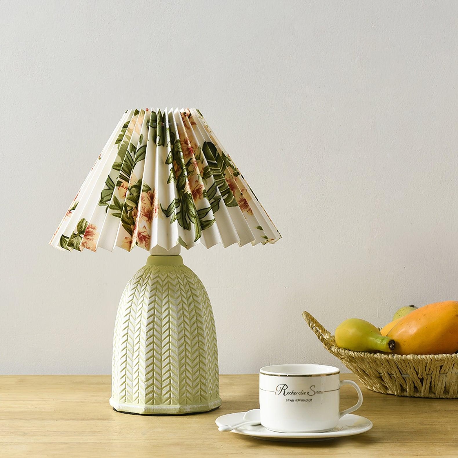 Vintage Pleated Table Lamp M206