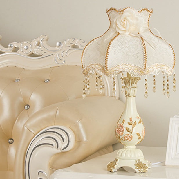 Classic European Vase Base Resin Fabric Table Lamp M09