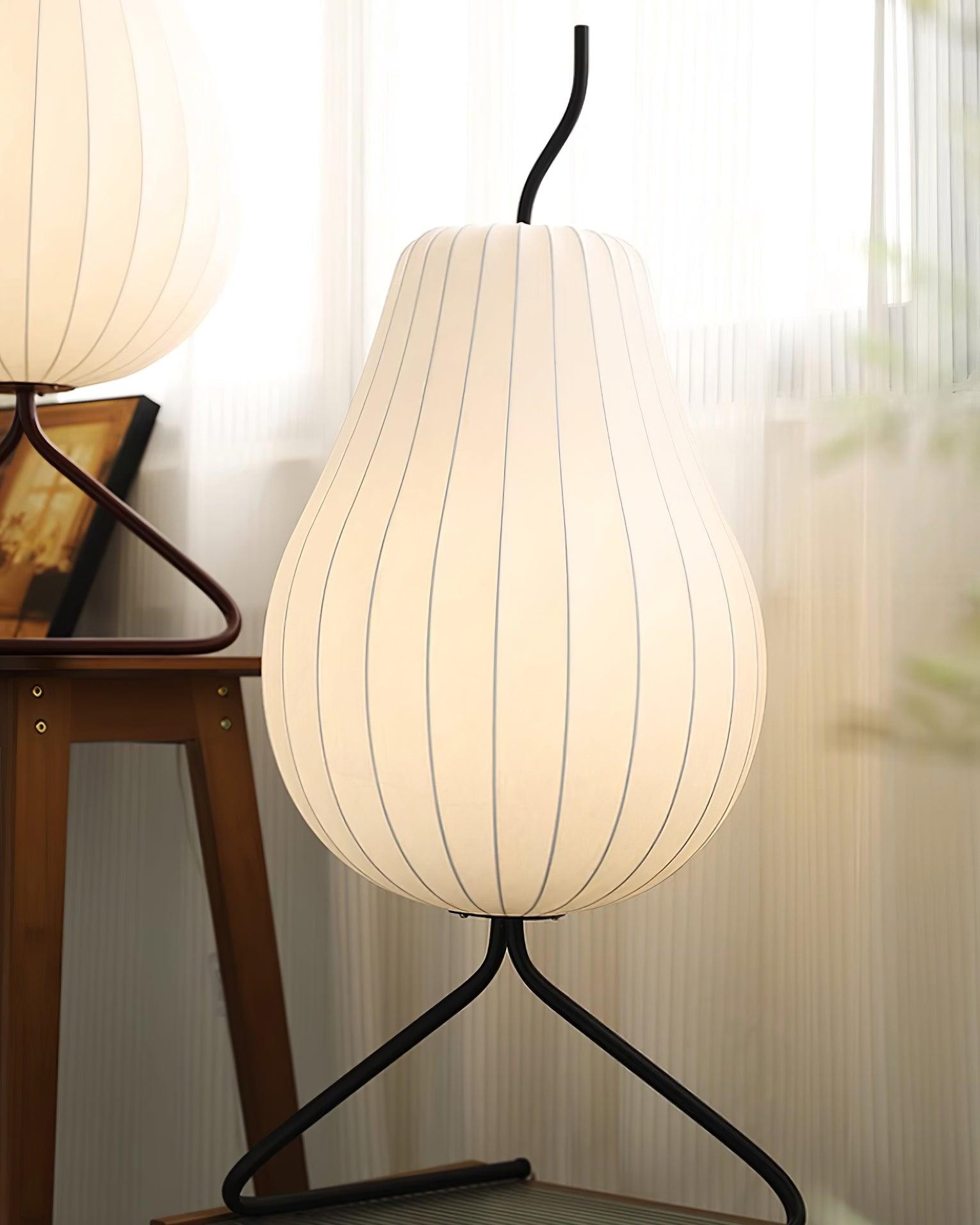 Pear-shaped Shite Floor Lamp Suitable For Living Room M519