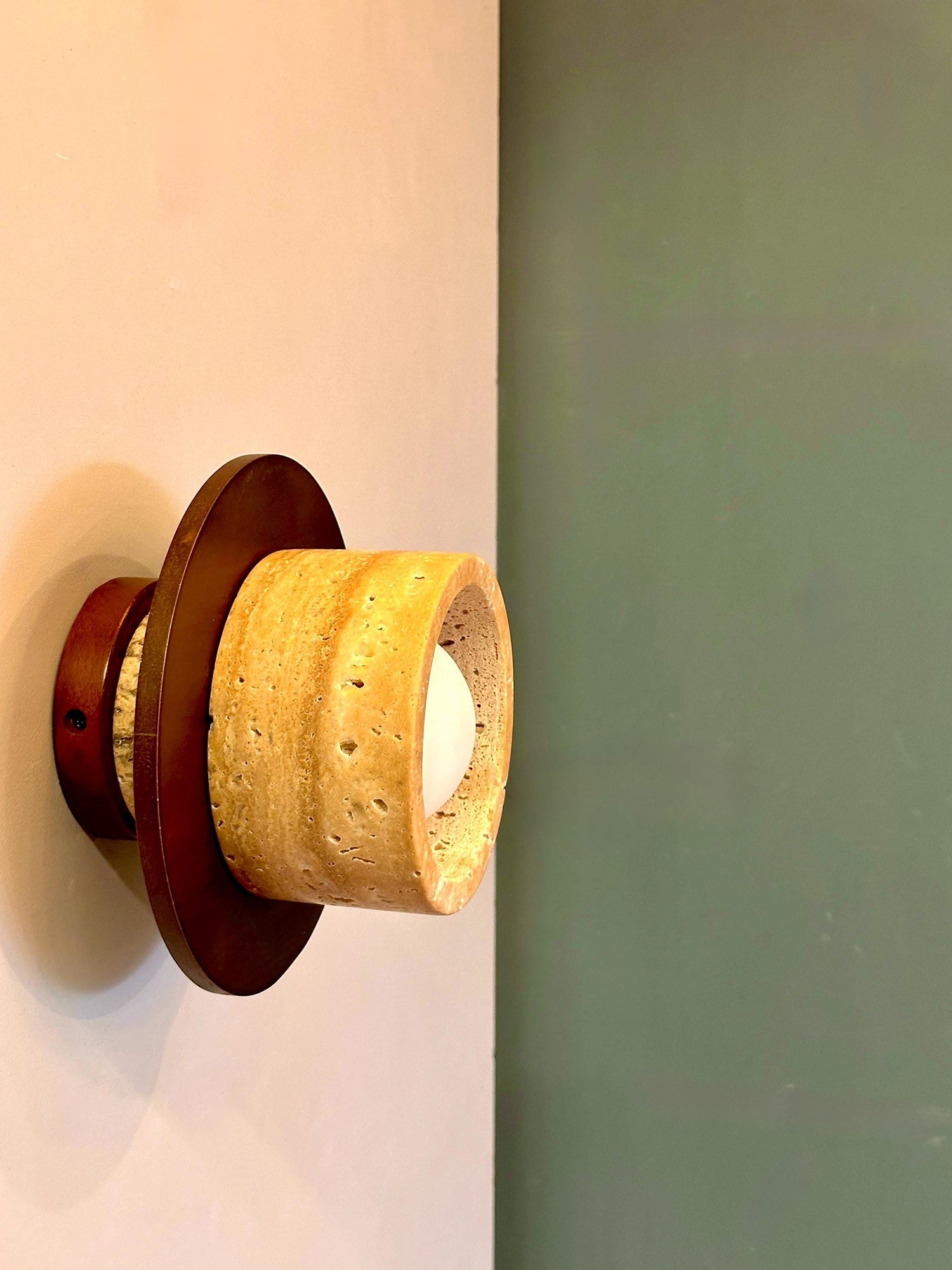 Logatec Traverine Wall Lamp T1952