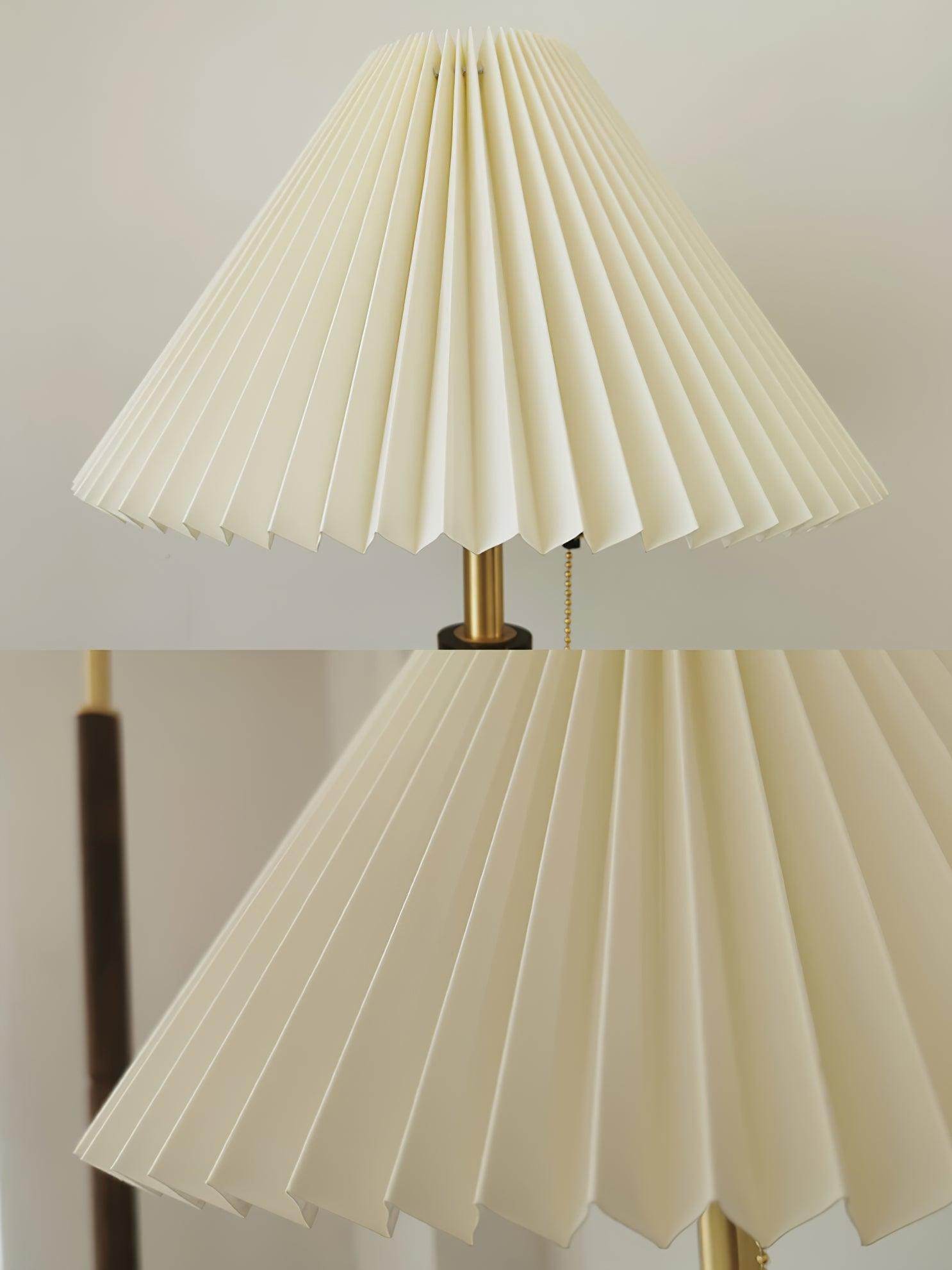 Nordic Retro Pleated Fabric Wooden Table Lamp For Bedroom M375