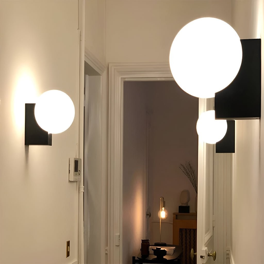 Minimalist Spherical Wall Lamp M444
