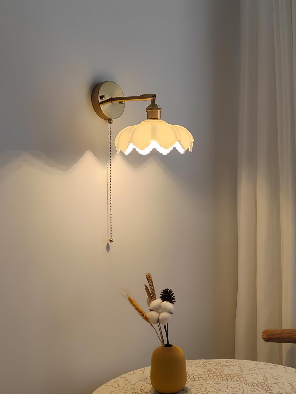 Lotus Rotatable Wall Lamp M354